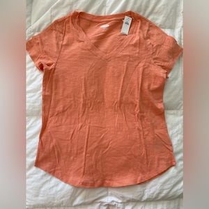 Old Navy “Everywear” V-Neck Tee in orange, size small